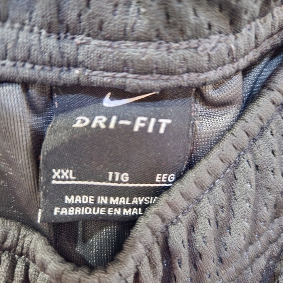 Men's Nike Shorts 2XL - Picture 2 of 2